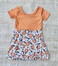 Load image into Gallery viewer, 2T Pumpkins/Bats/Fall Twirl Dress and Bummies Set
