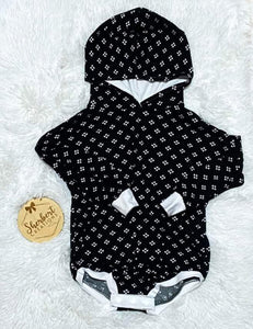 3T Black&White Hearts Sweater Romper (NO CINCH) (HOOD)