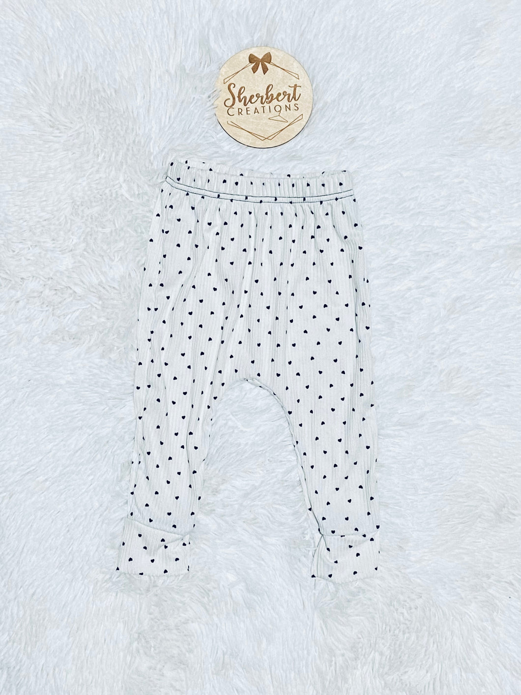 12/18m White W/ Black Dainty Heart Joggers